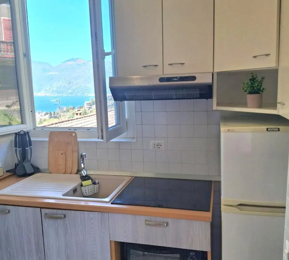 Appartement Luna Serena Luino Italie
